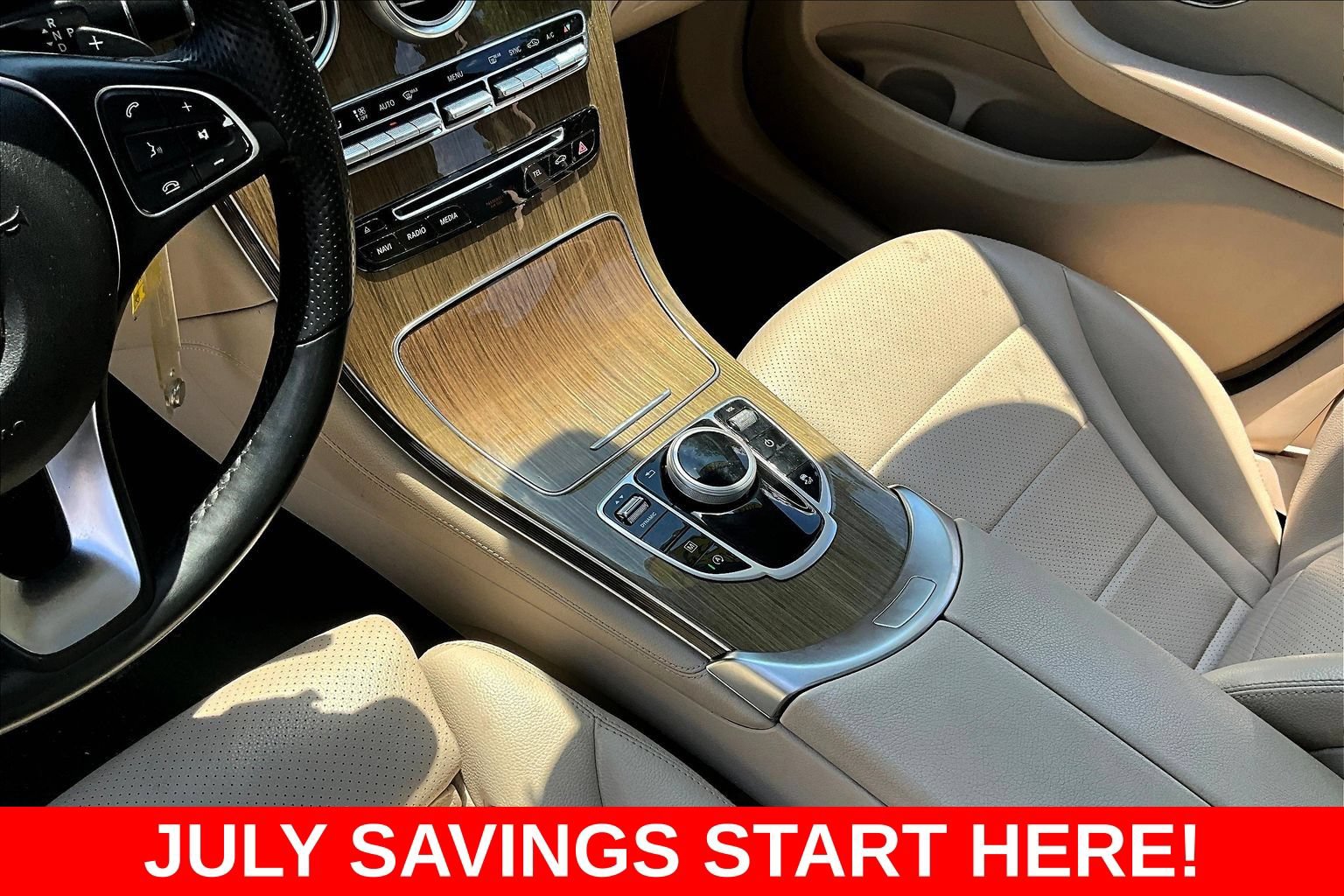 Used 2019 Mercedes-Benz GLC 300 4MATIC w/ Premium Package image 22