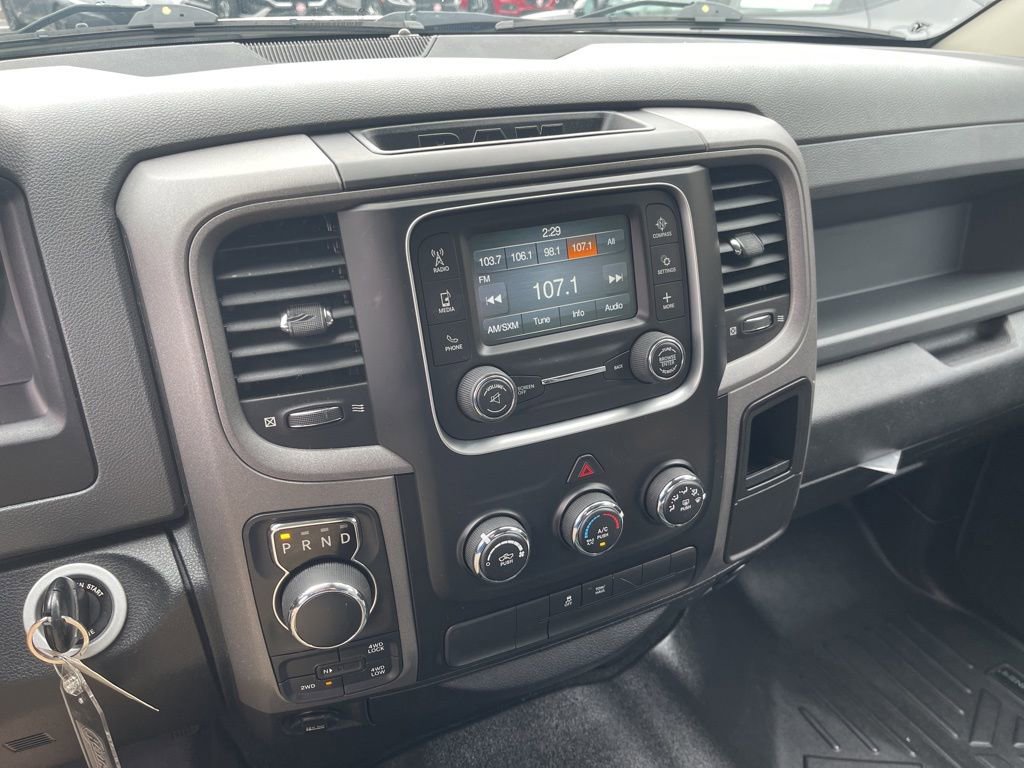 Used 2017 RAM 1500 Express image 19