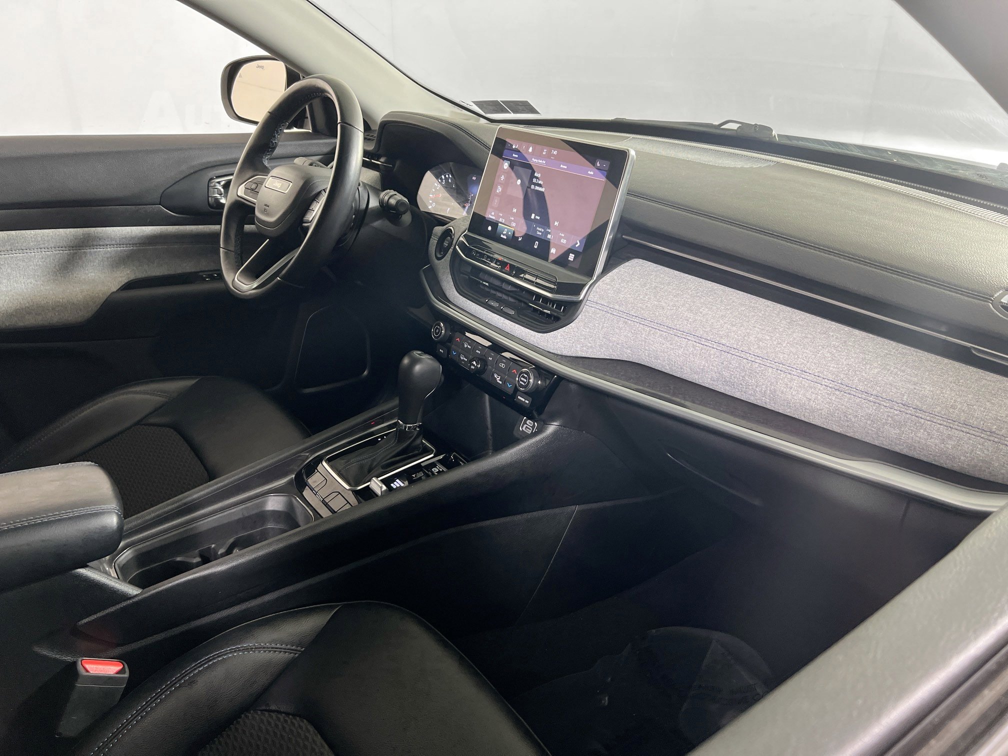 Used 2022 Jeep Compass Latitude w/ Convenience Group image 26