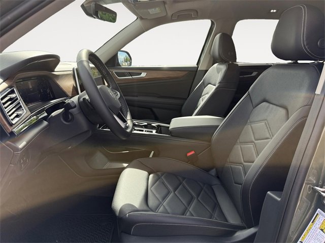 New 2025 Volkswagen Atlas SE image 9