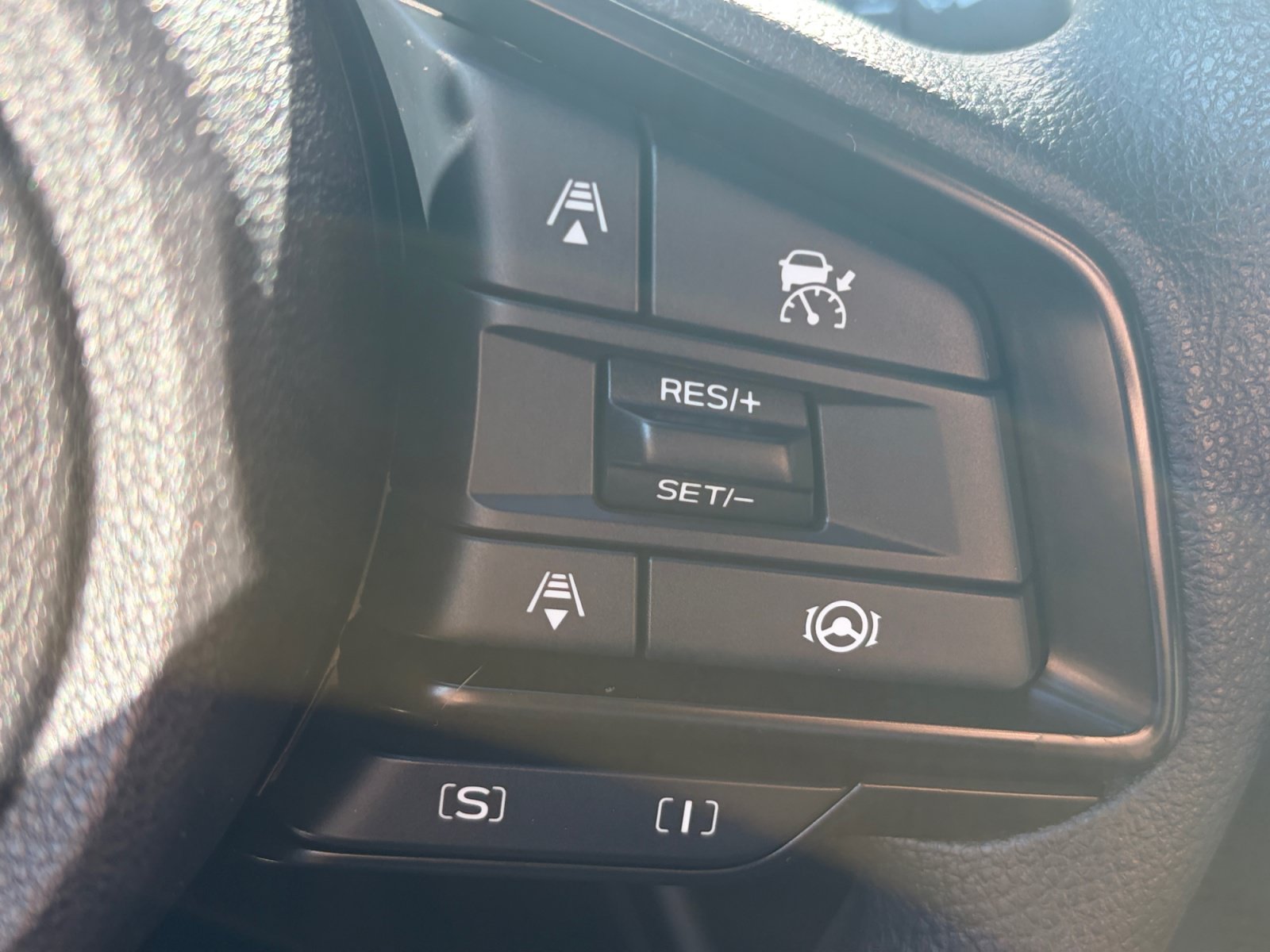 Used 2024 Subaru Crosstrek 2.0i Premium AWD/4WD image 18