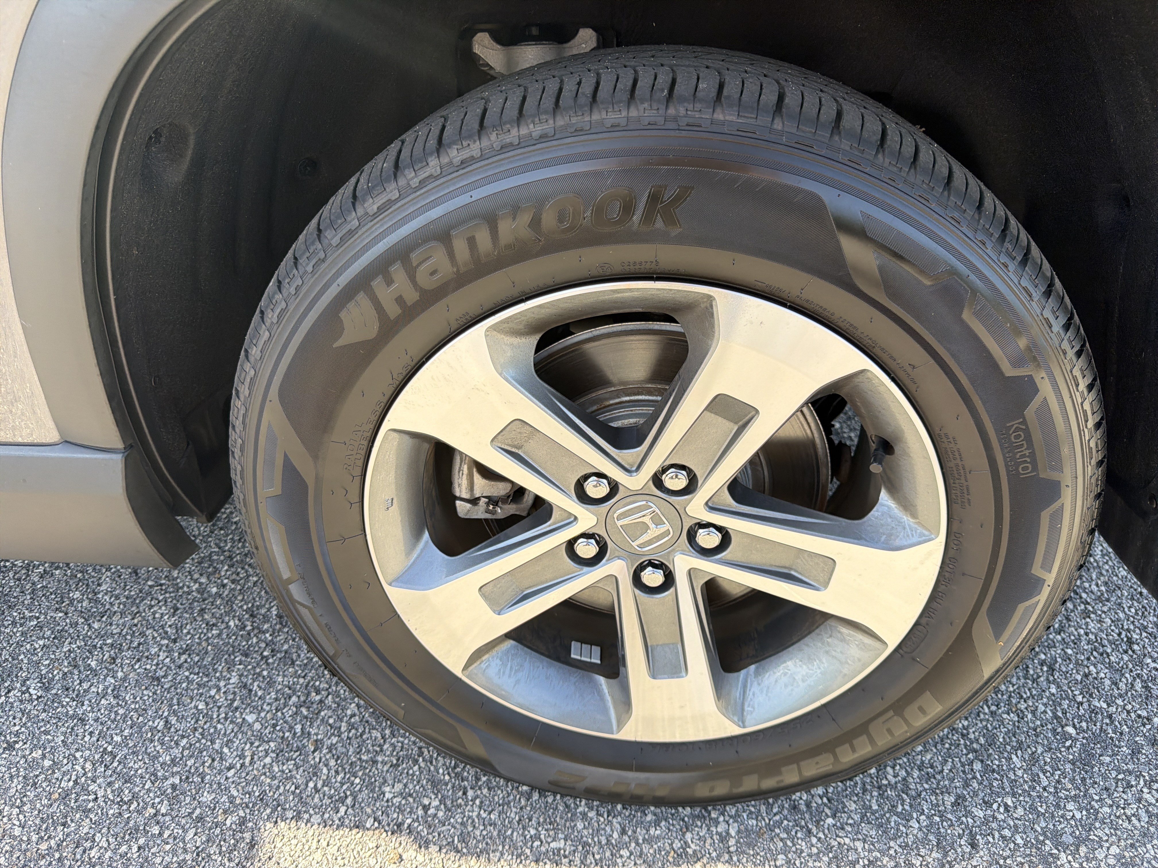 Used 2025 Honda Pilot EX-L image 30