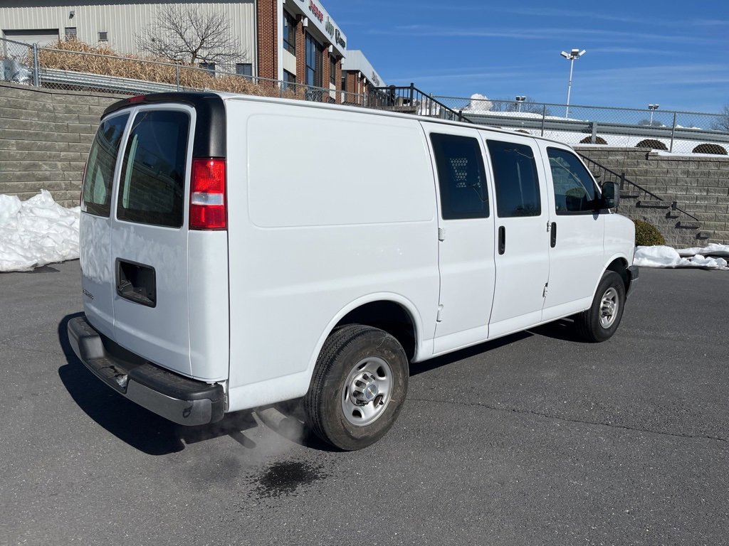 Used 2024 Chevrolet Express 2500 w/ Driver Convenience Package image 9