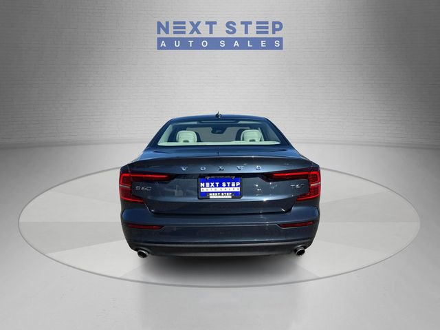 Used 2020 Volvo S60 T6 Momentum w/ Protection Package Premier image 7