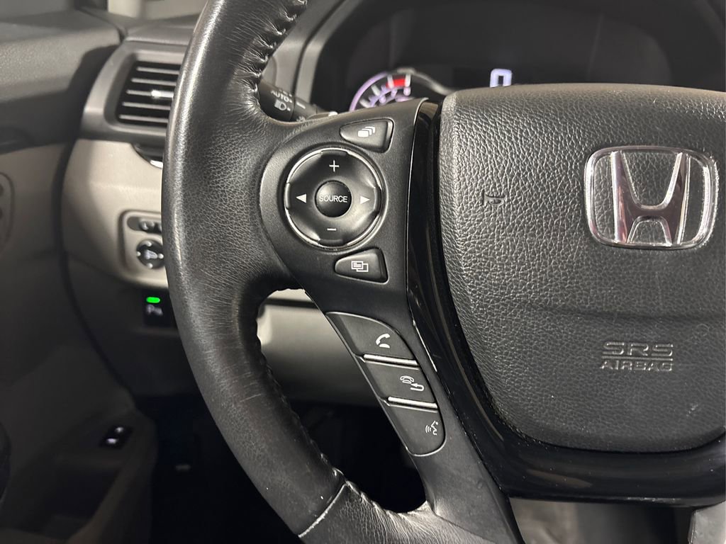 Used 2017 Honda Pilot Touring image 30