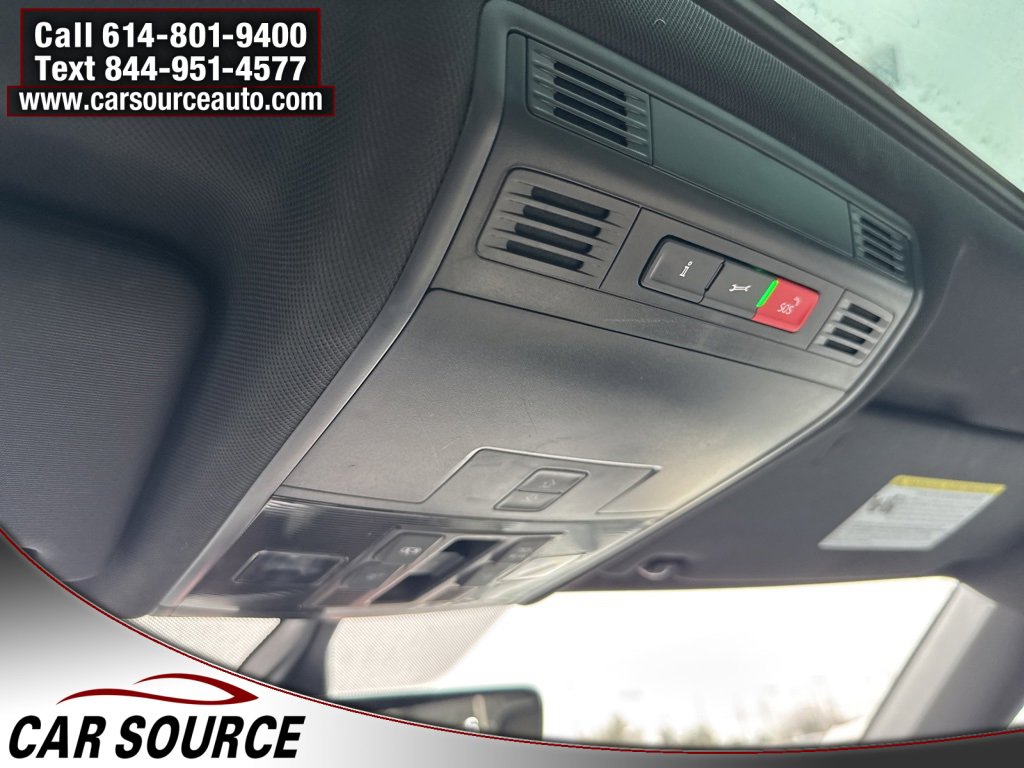 Used 2020 Volkswagen Tiguan SE R-Line image 30