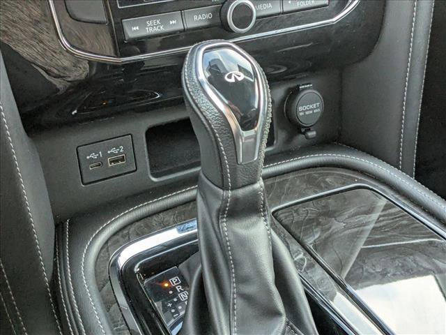 Used 2021 INFINITI QX80 Luxe image 12