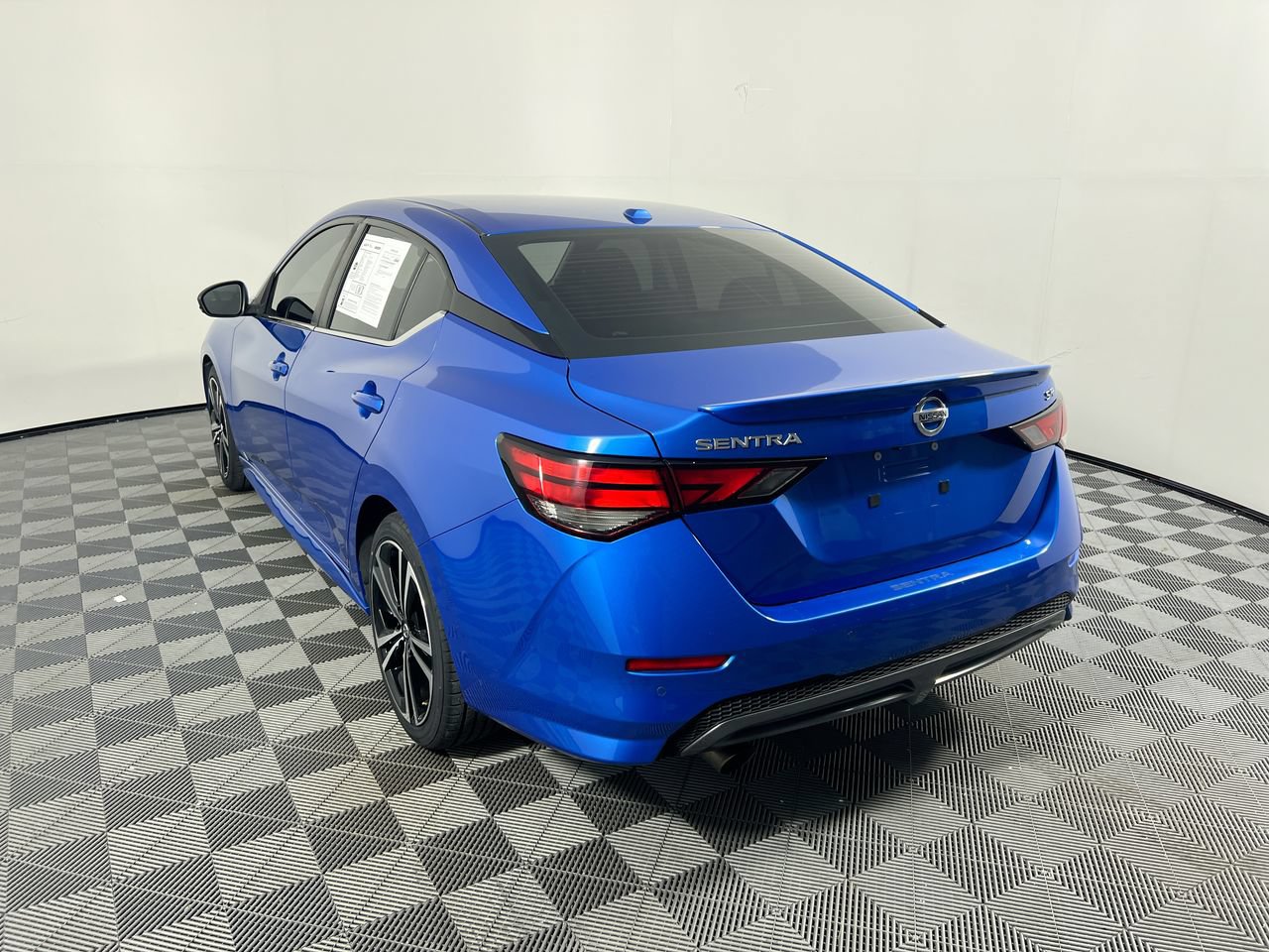 Used 2022 Nissan Sentra SR FWD image 5