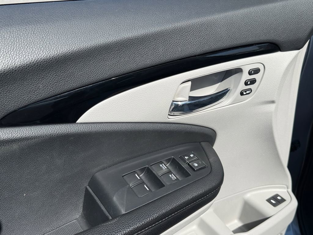 Used 2022 Honda Pilot Elite image 14