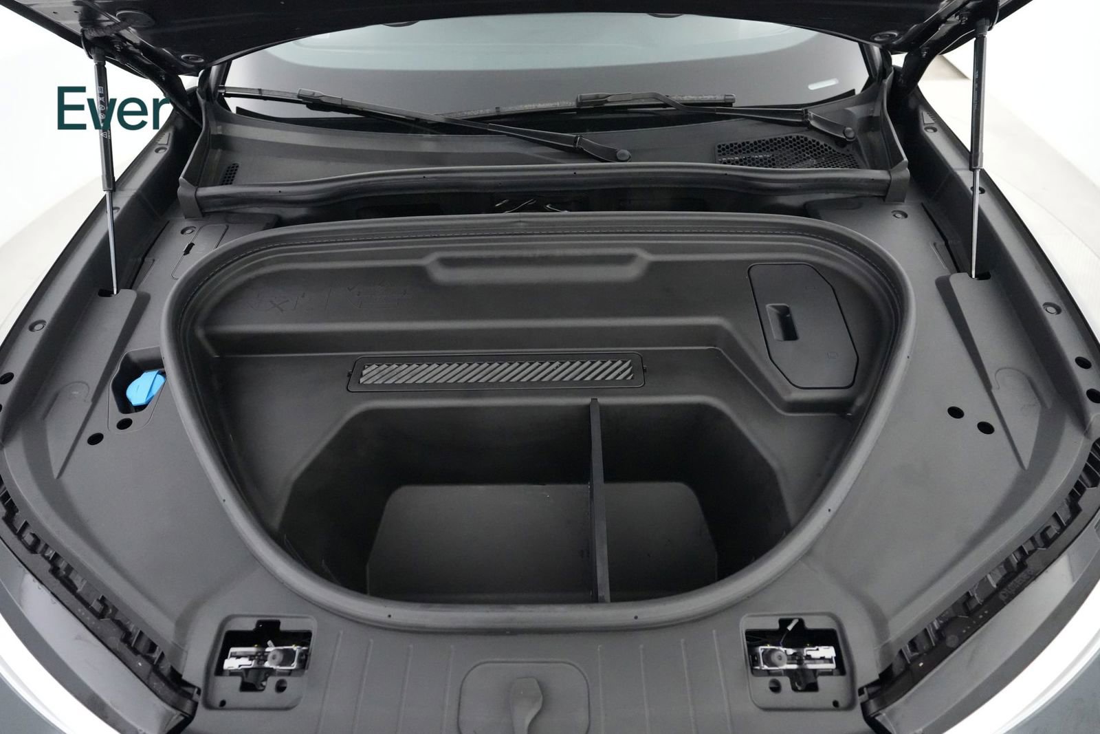 Used 2025 Audi Q6 e-tron Premium w/ Convenience Package image 26