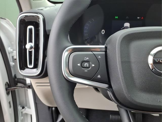 New 2026 Volvo XC40 B5 Plus w/ Protection Package Premier image 16