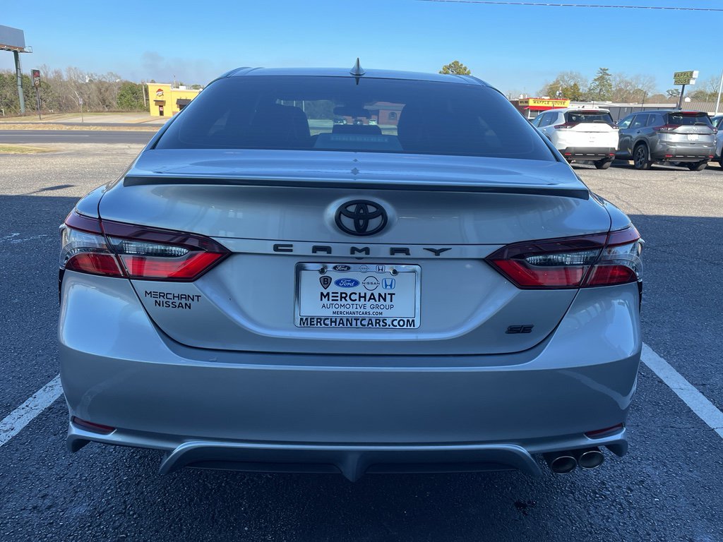 Used 2024 Toyota Camry SE image 19