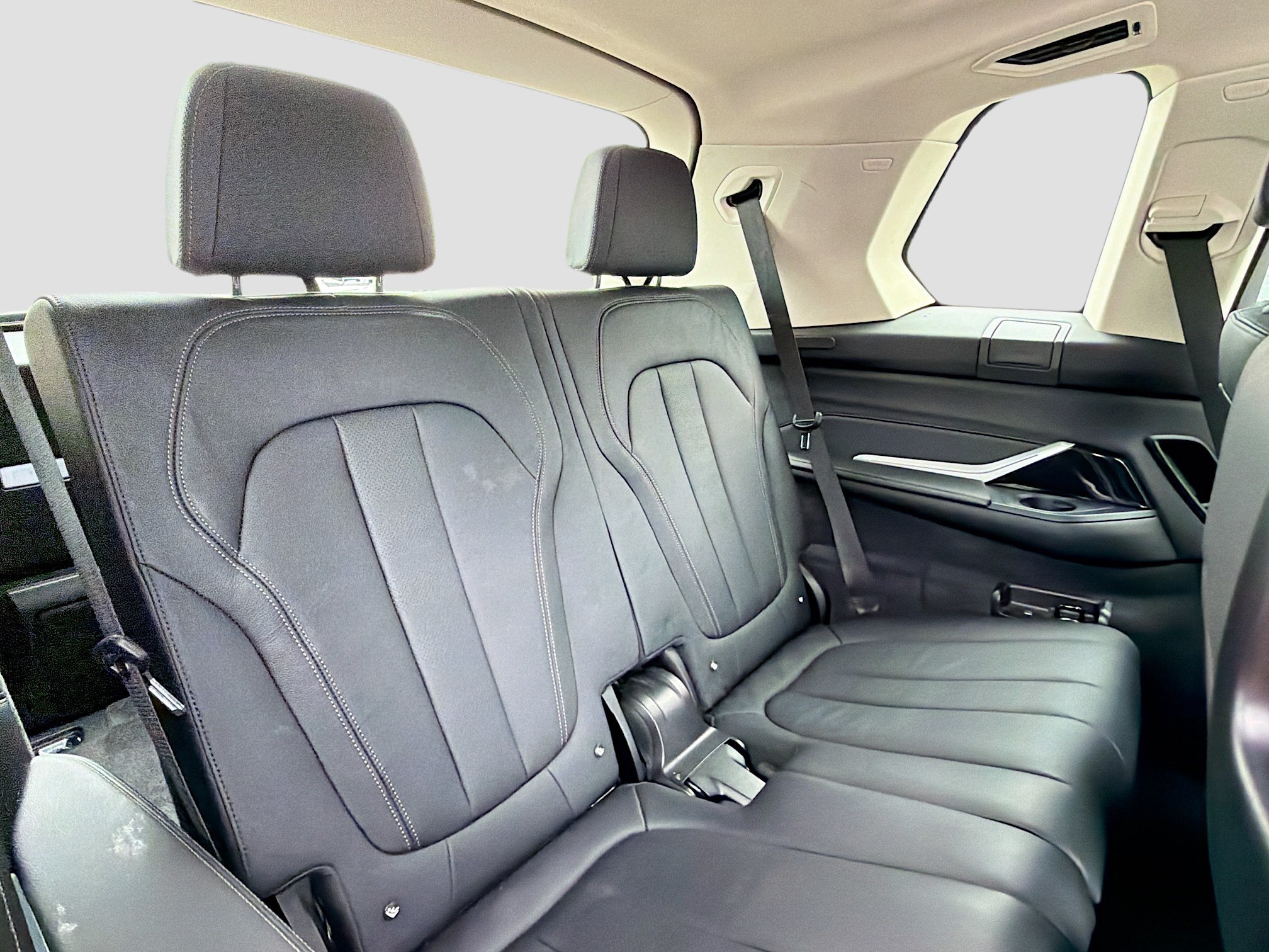 Used 2022 BMW X7 xDrive40i w/ Premium Package AWD/4WD image 21