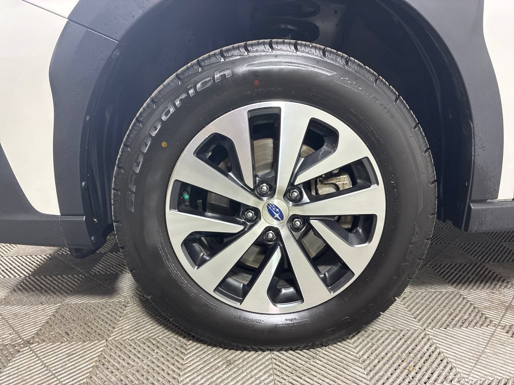 Certified 2024 Subaru Outback Premium AWD/4WD image 6