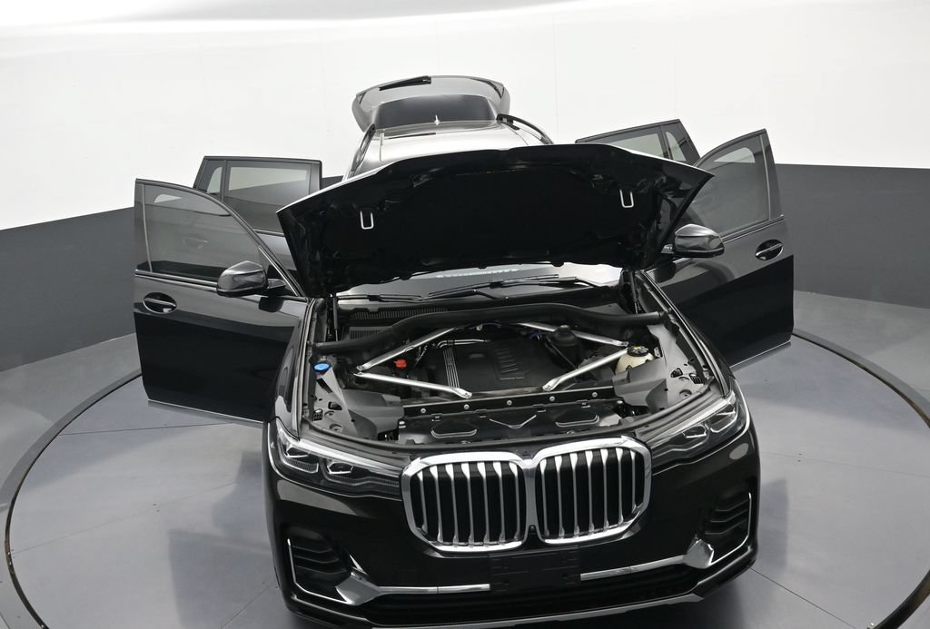 Used 2022 BMW X7 xDrive40i w/ Executive Package AWD/4WD image 40