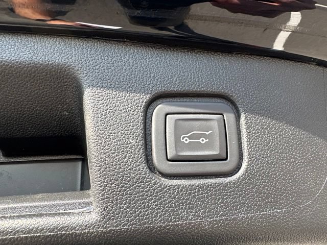 Used 2024 Chevrolet Blazer EV LT AWD/4WD image 31