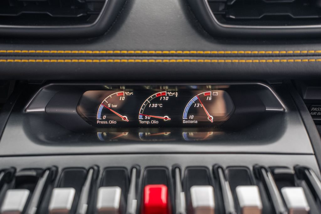 Used 2016 Lamborghini Huracan LP 610-4 image 27