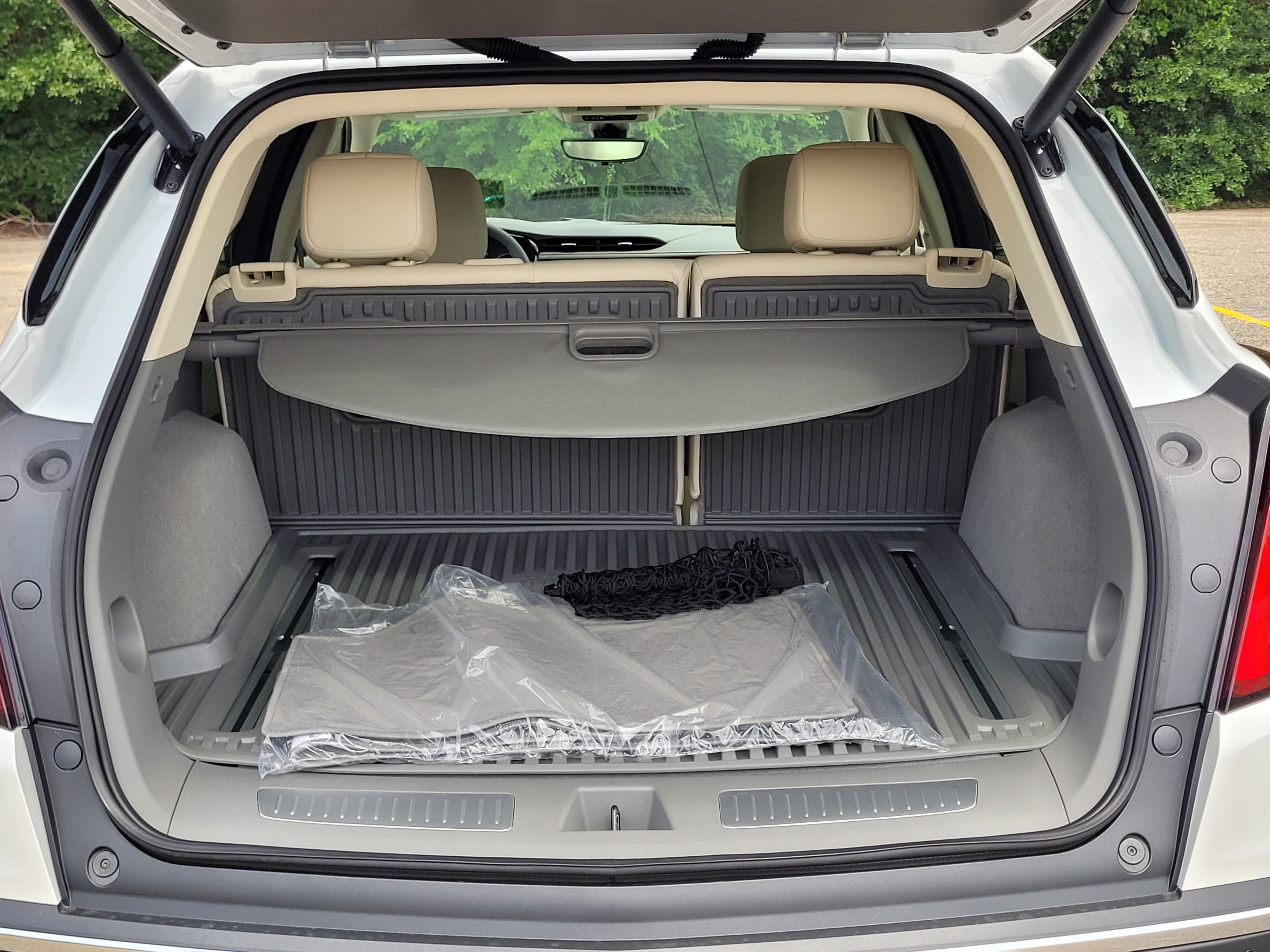 New 2026 Cadillac XT5 Premium Luxury w/ Driver Assist Package FWD image 9