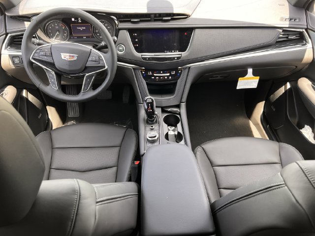 New 2026 Cadillac XT5 Premium Luxury w/ Driver Assist Package FWD image 9