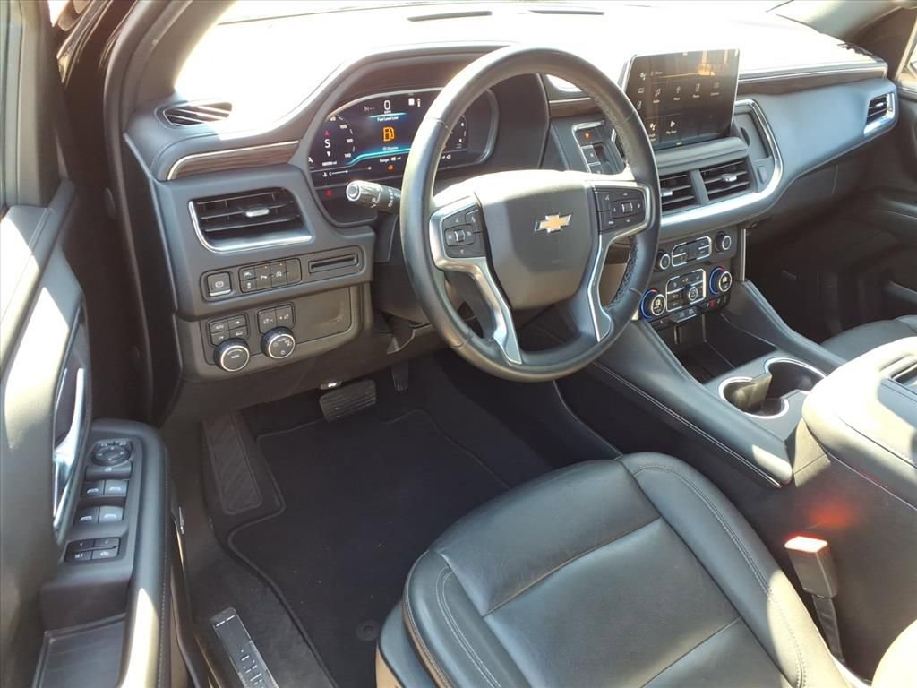 Used 2023 Chevrolet Suburban LT image 15