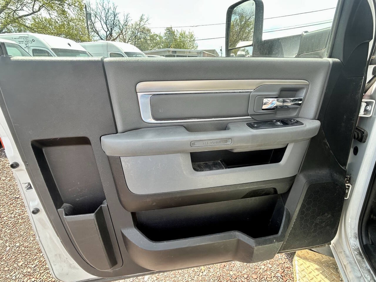 Used 2015 RAM 4500 SLT w/ Quick Order Package 29G SLT RWD image 10