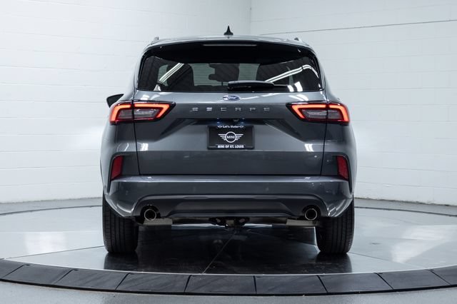 Used 2023 Ford Escape ST-Line w/ Tech Pack #1 FWD image 7