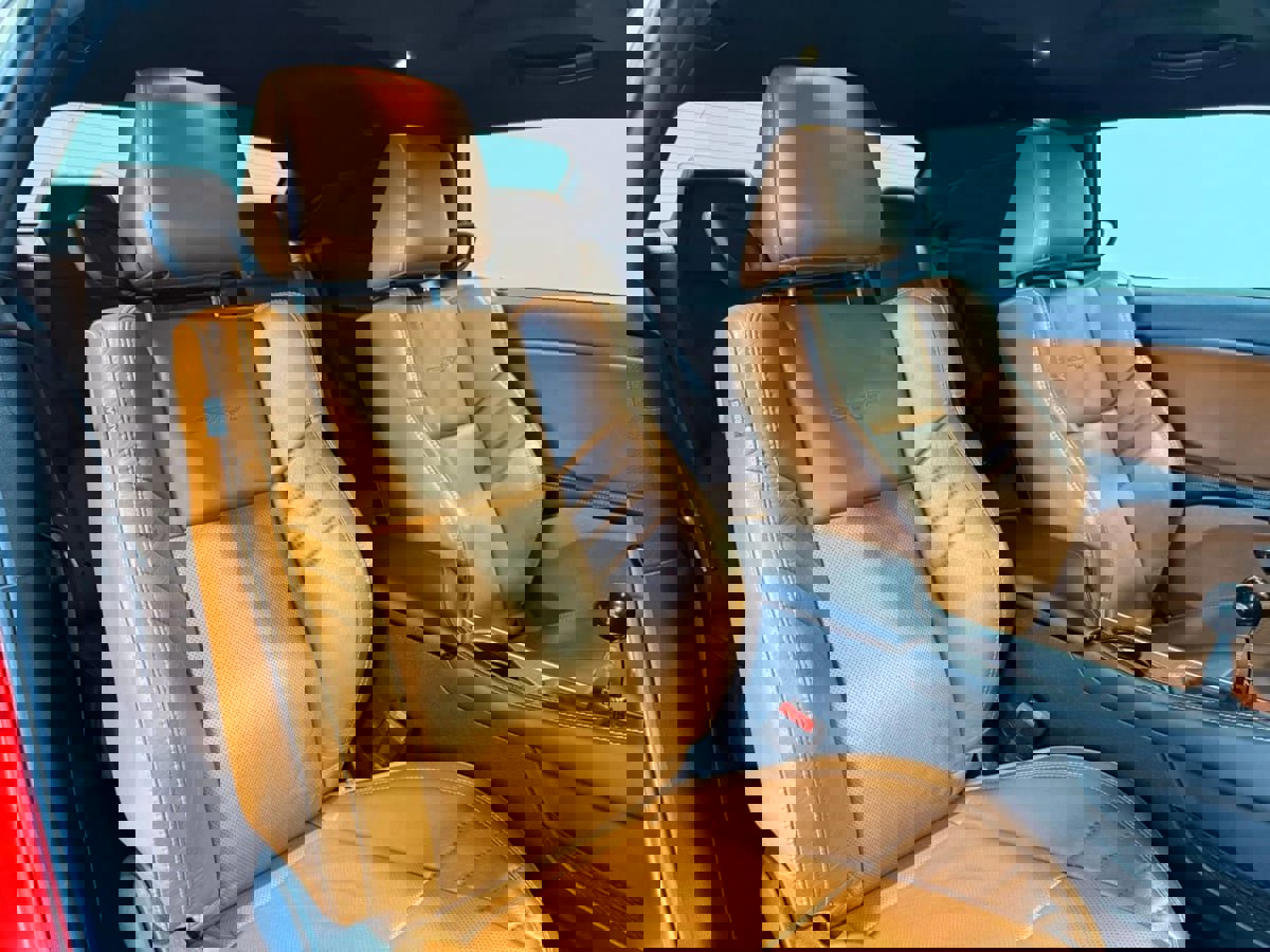 Used 2015 Dodge Challenger SRT Hellcat image 31