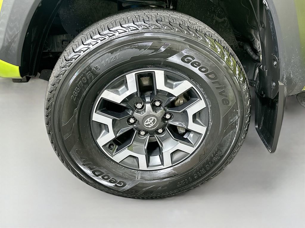 Certified 2023 Toyota Tacoma TRD Off-Road image 29