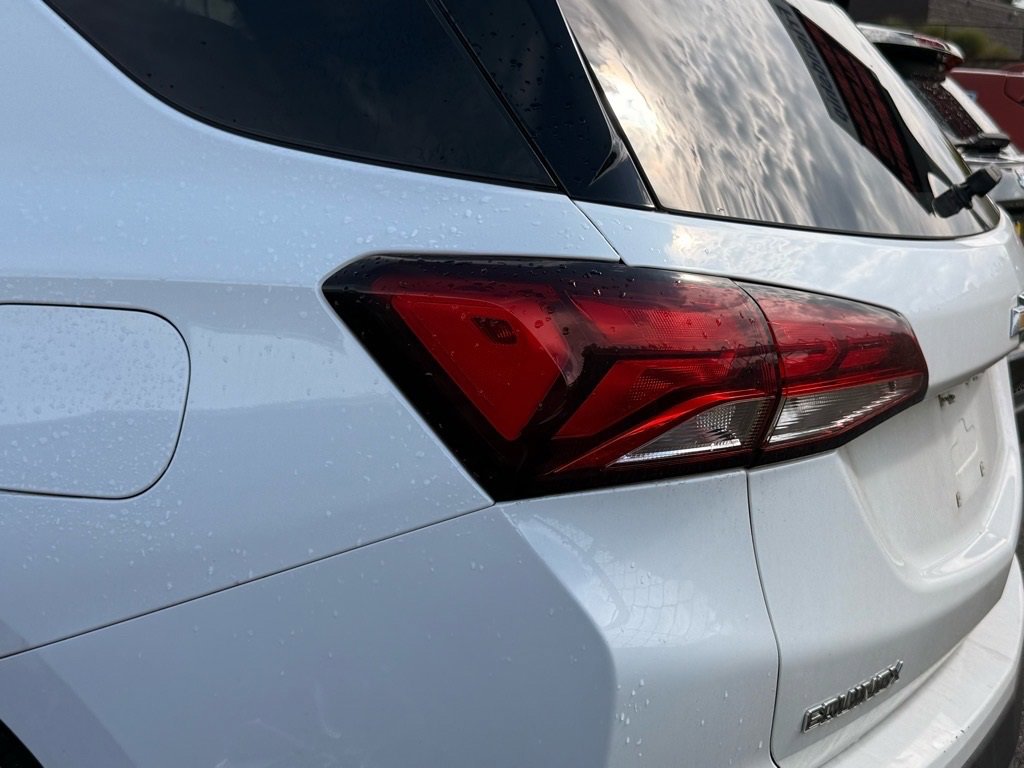 Used 2023 Chevrolet Equinox LT image 24