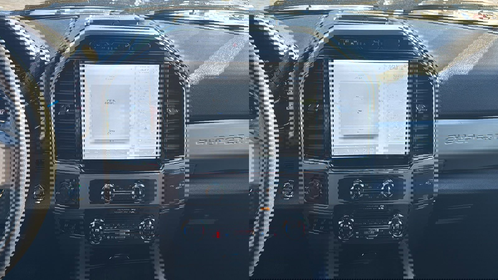 Used 2022 Ford F350 Lariat image 15