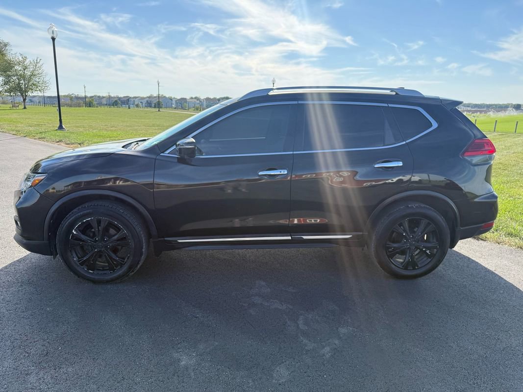 Used 2017 Nissan Rogue SL w/ SL Premium Package image 8