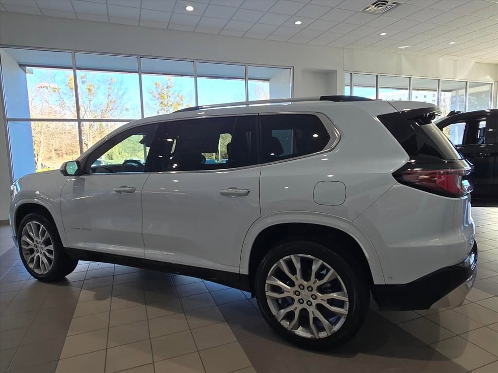 New 2026 GMC Acadia Denali w/ Super Cruise Package image 17