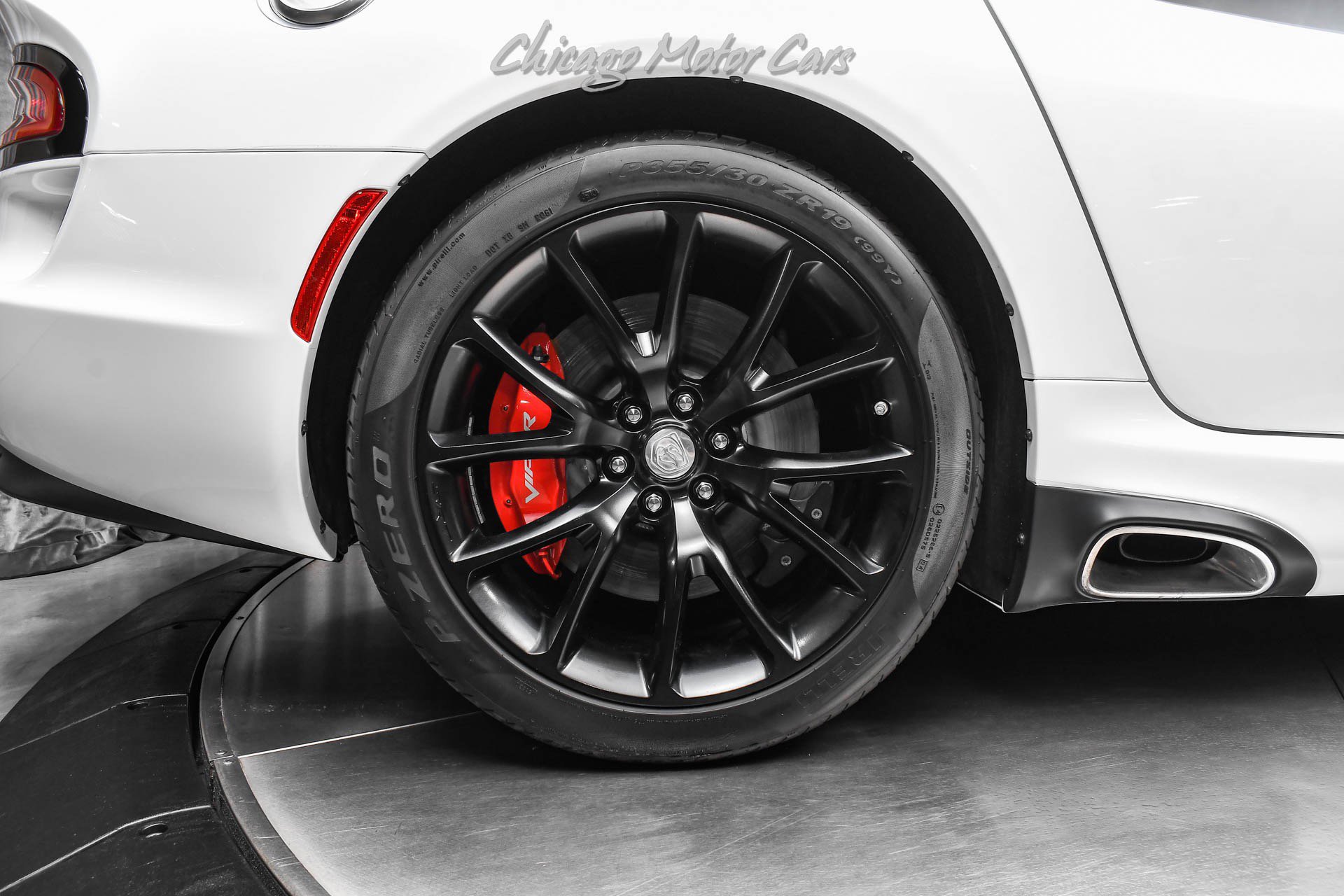 Used 2013 SRT Viper GTS w/ GTS Laguna Interior Pkg image 43