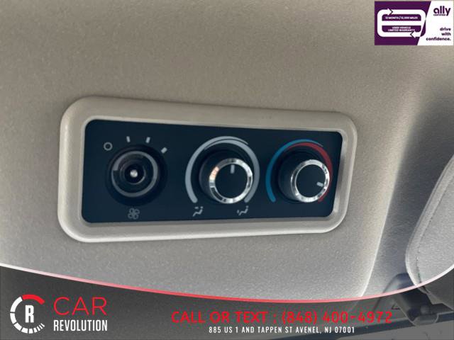 Used 2020 Chevrolet Express 3500 LS image 22