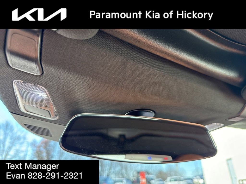 Used 2016 Chevrolet Corvette Z06 w/ 2LZ Preferred Equipment Group image 32