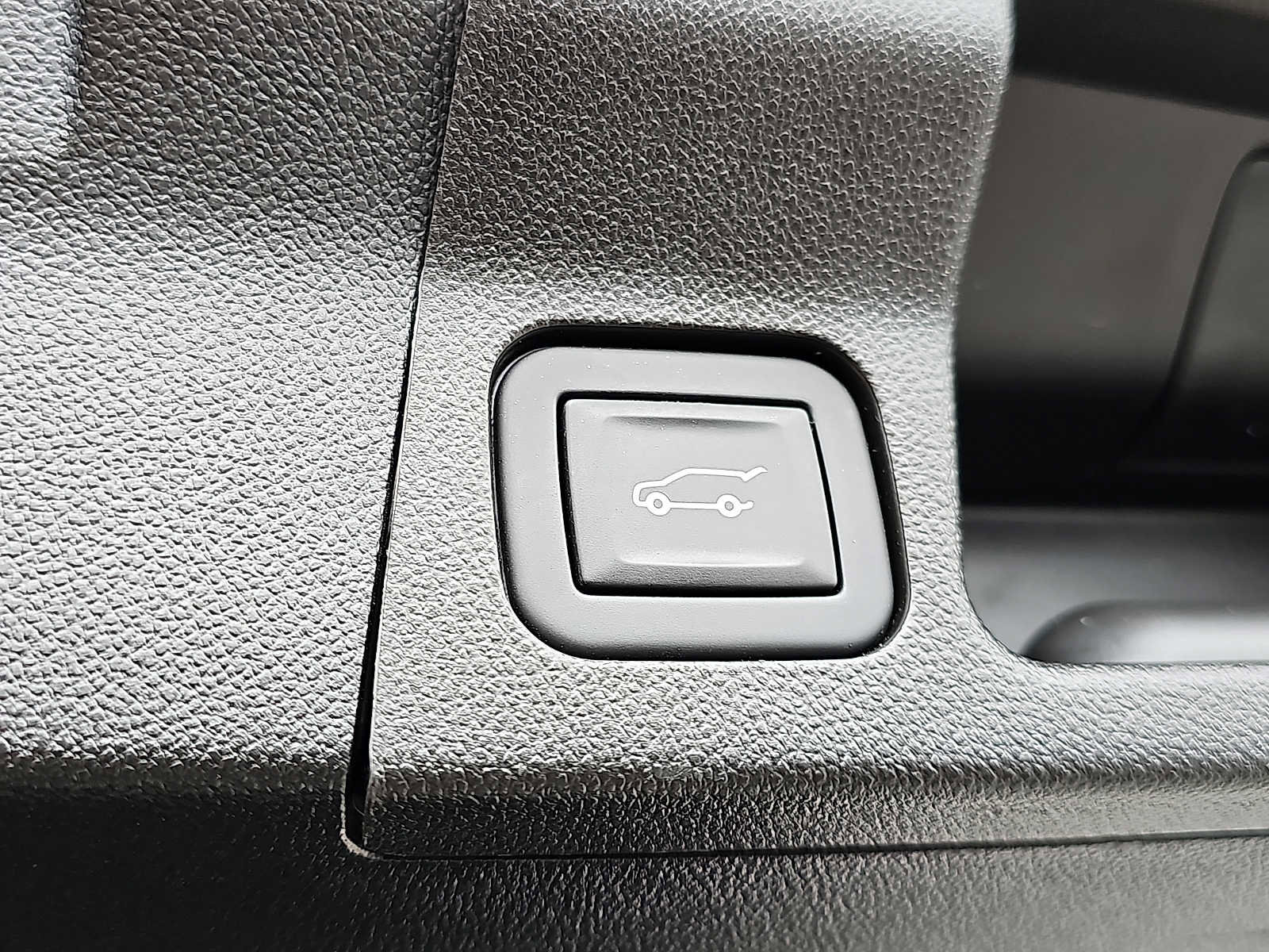 Used 2023 GMC Acadia SLT w/ Technology Package image 33