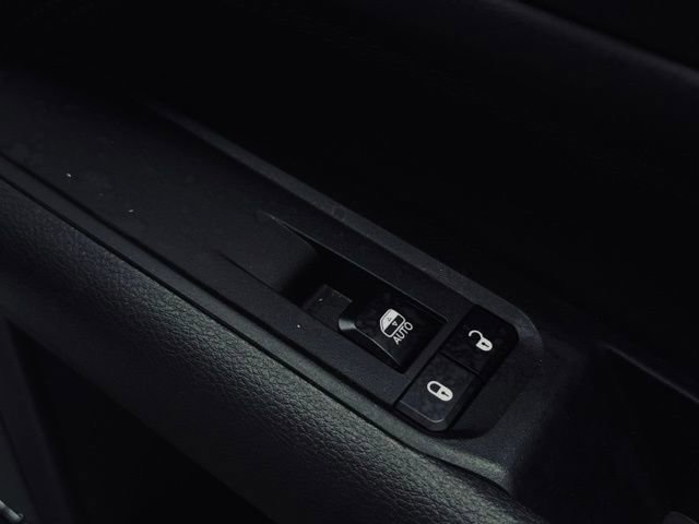 Used 2025 Jeep Compass Trailhawk w/ Trailhawk Elite Group image 16