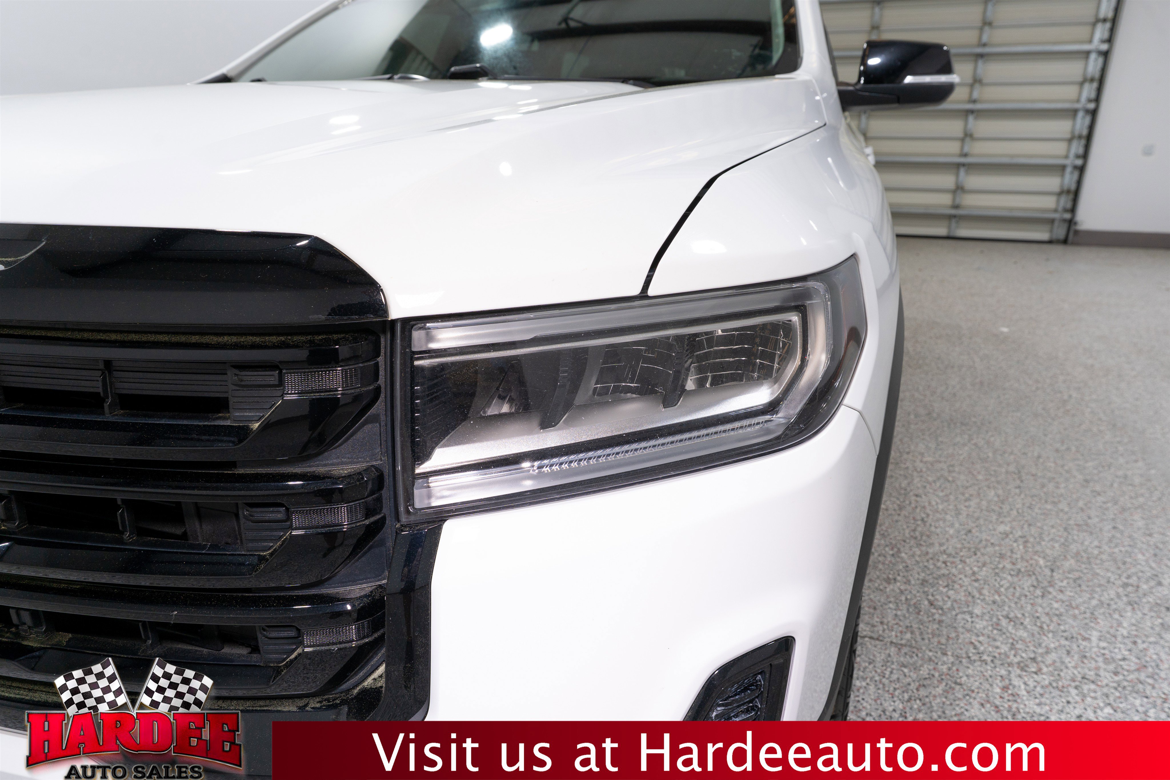 Used 2021 GMC Acadia SLE w/ Elevation Edition image 8