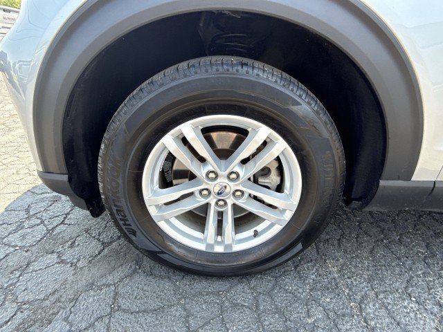 Used 2022 Ford Explorer XLT image 18