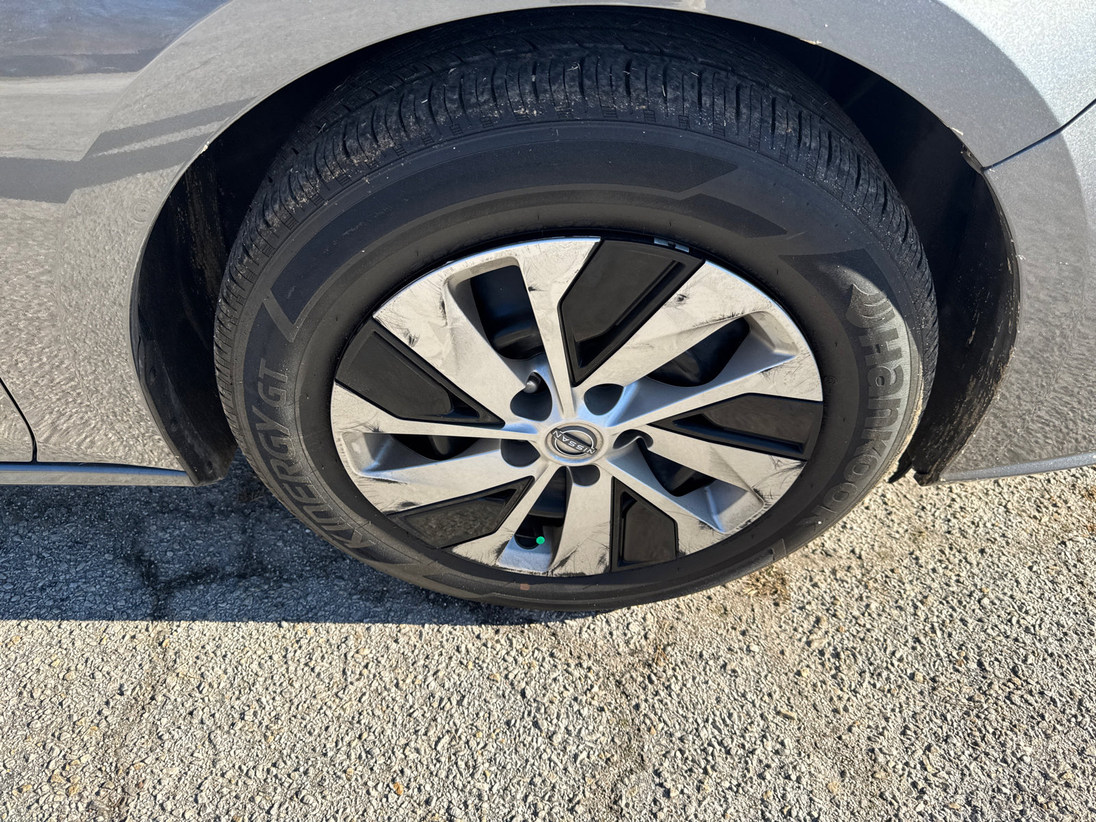 Used 2024 Nissan Altima 2.5 S image 12