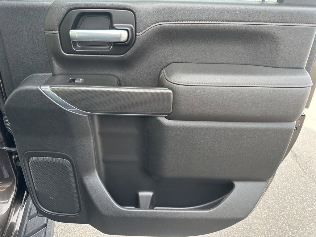 Used 2021 GMC Sierra 3500 AT4 w/ AT4 Premium Plus Package image 29