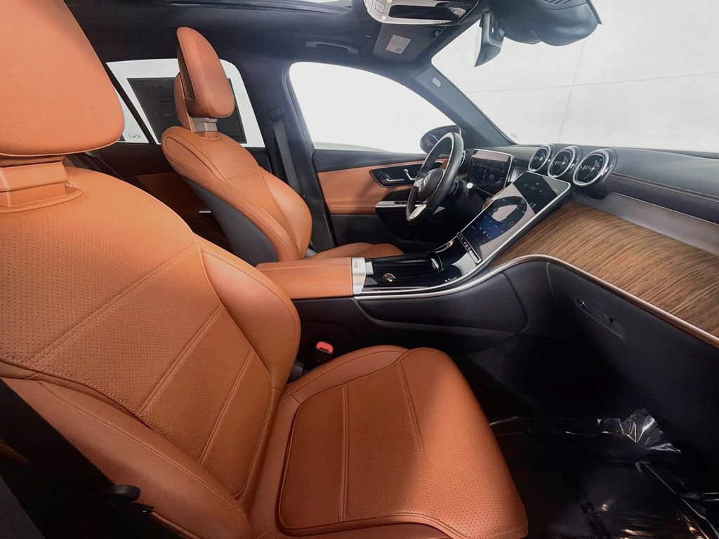 Used 2024 Mercedes-Benz GLC 300 image 36