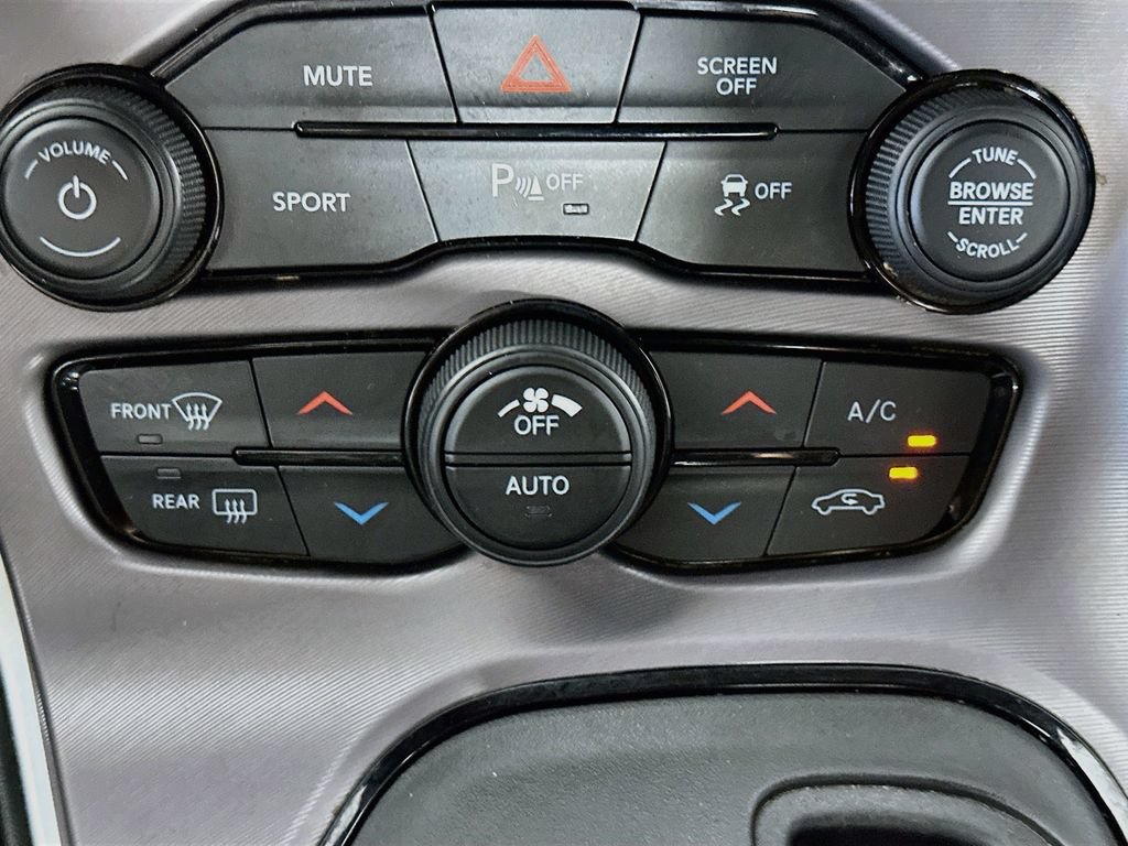 Used 2022 Dodge Challenger GT RWD image 18