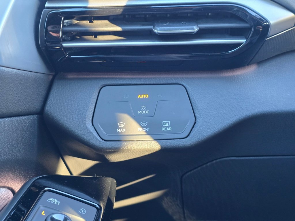 New 2026 Volkswagen ID.4 Pro AWD/4WD image 21