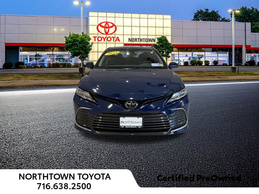 Used 2023 Toyota Camry LE AWD/4WD image 5