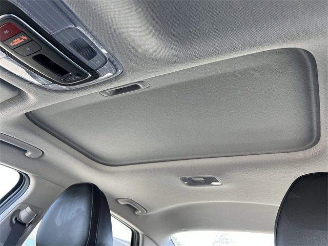 Used 2024 Hyundai Elantra Limited image 3