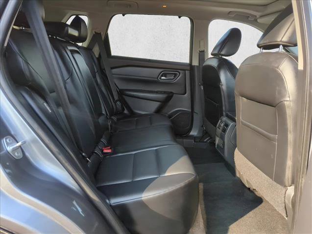 Used 2021 Nissan Rogue SV w/ Premium Package image 20