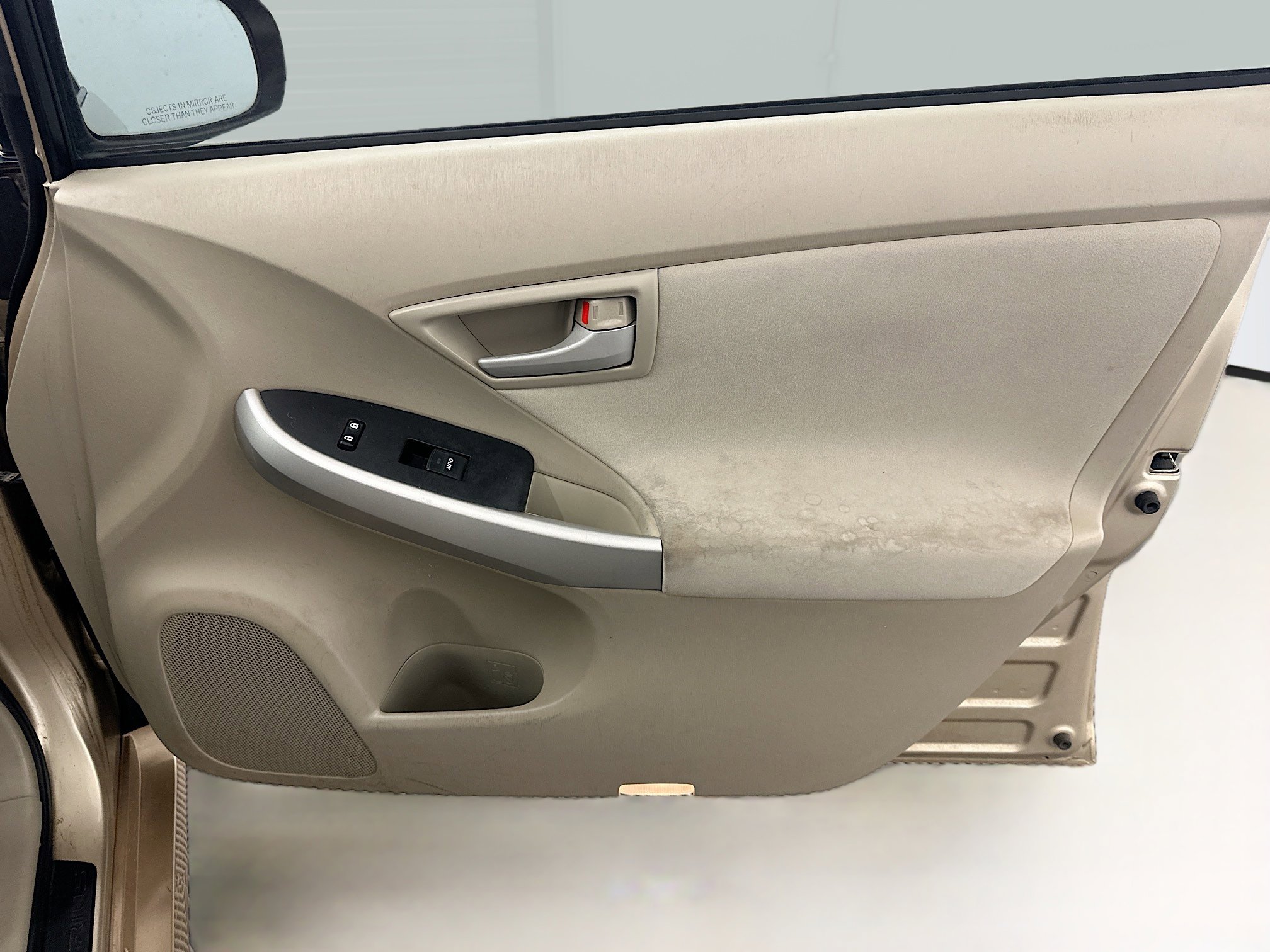 Used 2011 Toyota Prius Two image 31