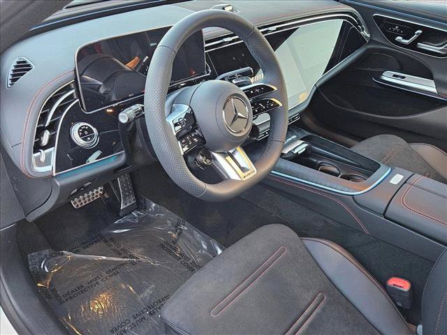 New 2026 Mercedes-Benz E 53 AMG e 4MATIC Sedan image 3