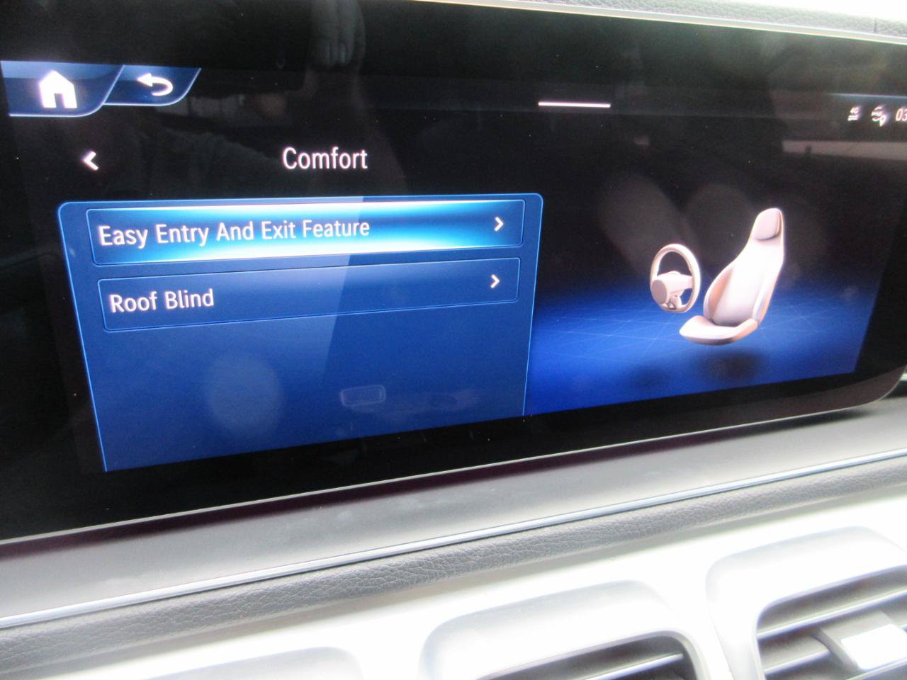 Used 2024 Mercedes-Benz GLS 450 4MATIC w/ AMG Line Exterior image 73